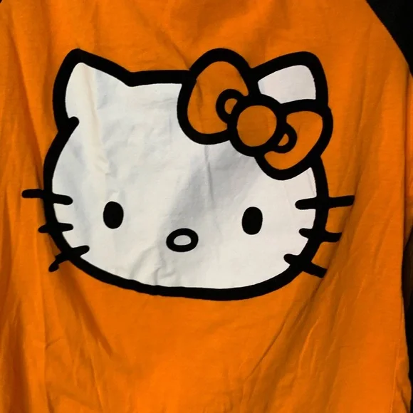 Hello Kitty by Sanrio Halloween Raglan Top – Women’s Medium 🎃👻 - Picture 2 of 6